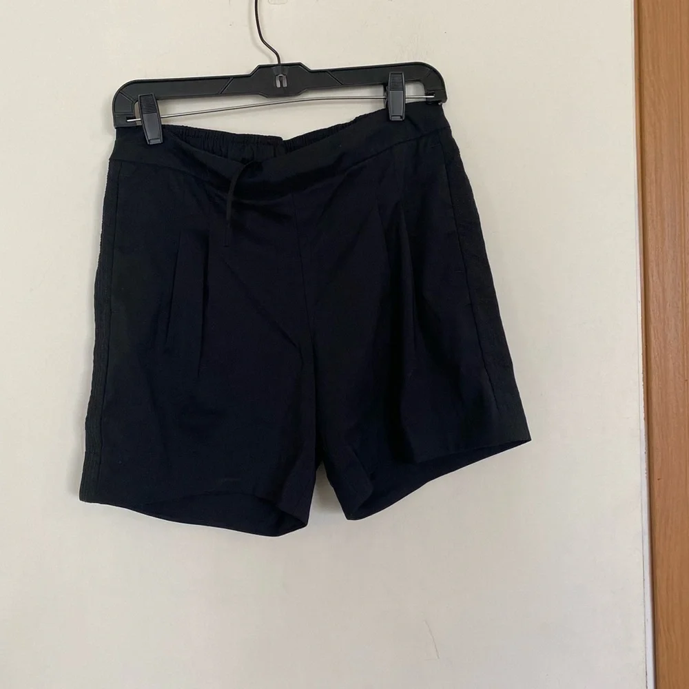 Nike ladies, small pro golf shorts DRI-FIT